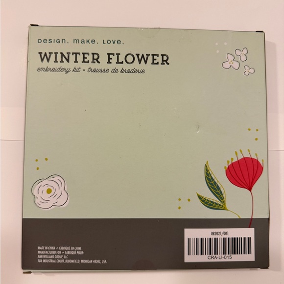 Craft Crush Winter Flower Embroidery Kit - Picture 2 of 2